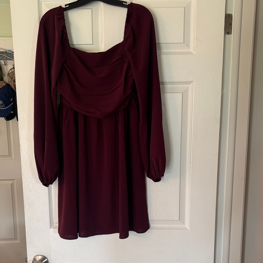 Elegant Burgundy Long Sleeve Dress